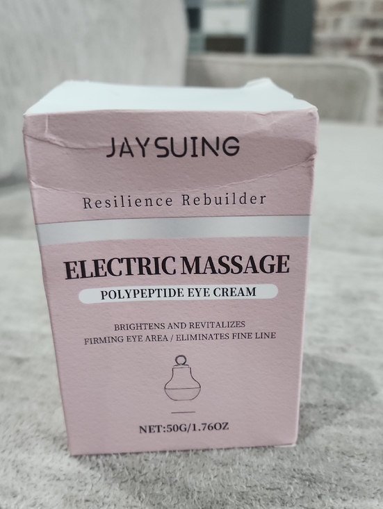 Accessories - NWT Jaysuing Electric Massage Polypeptide Eye Cream